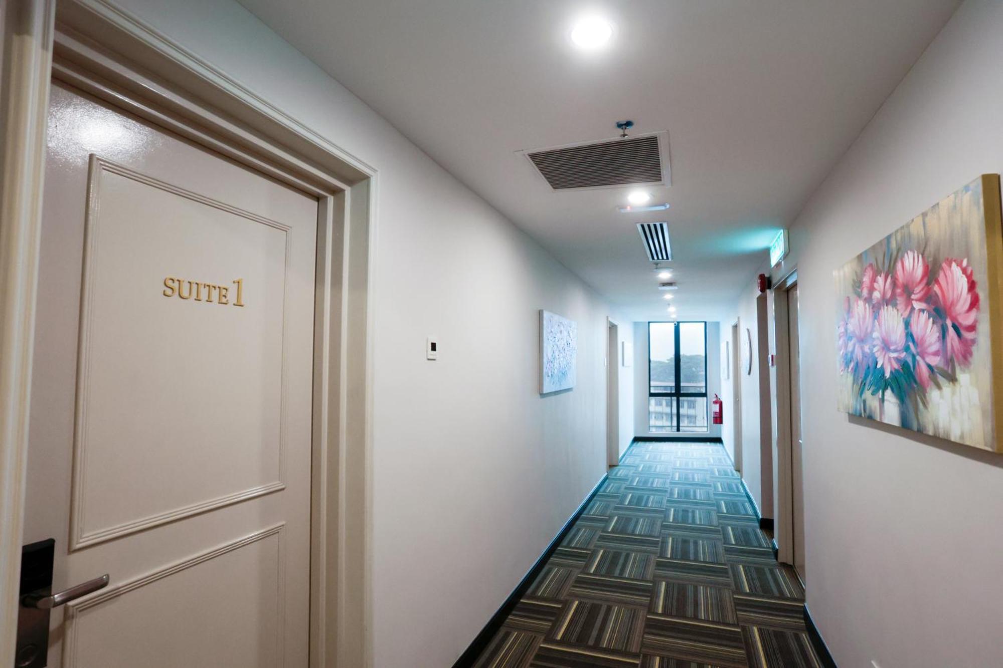 The Host Hotel Ipoh Bagian luar foto